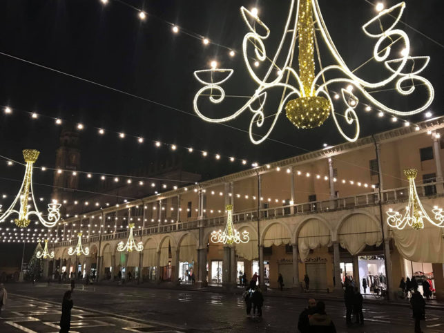 le luminarie della piazza di Faenza, Natale 2018