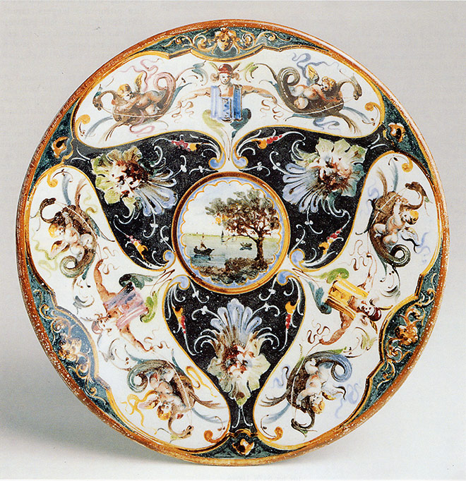 Alzata stile storicistico (raffaellesco) - Faenza, Manifattura Ferniani, fine XIX secolo