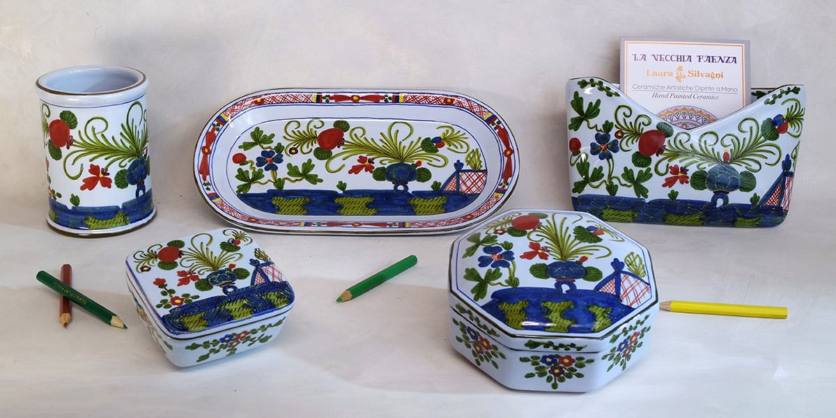 ceramiche per la casa e l'ufficio - decoro Garofano di Faenza