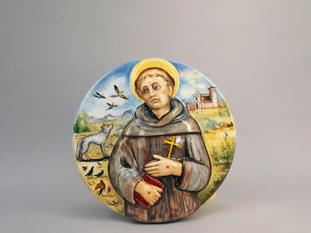 San Francesco d'Assisi, targa in ceramica di Faenza dipinta a mano e in rilievo